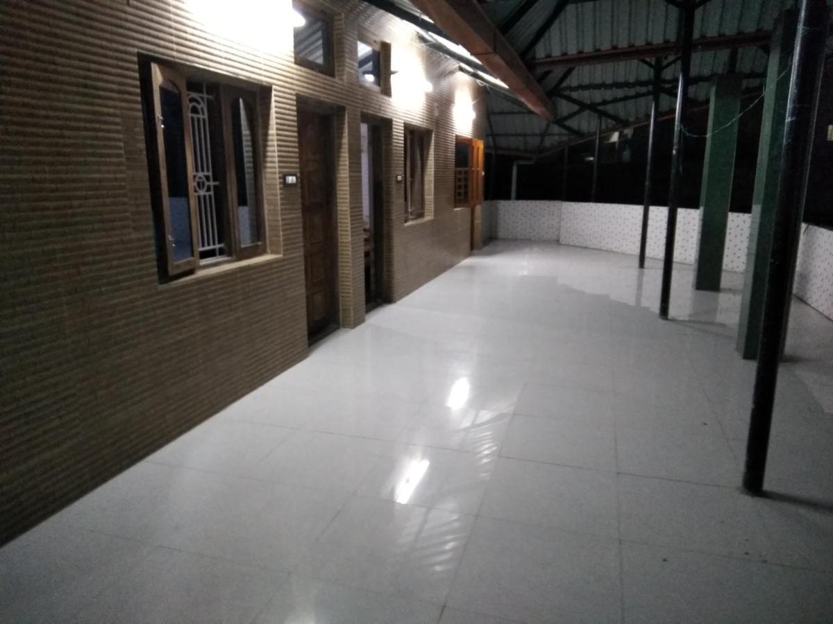 Maniis Homestay Vālpārai Zewnętrze zdjęcie