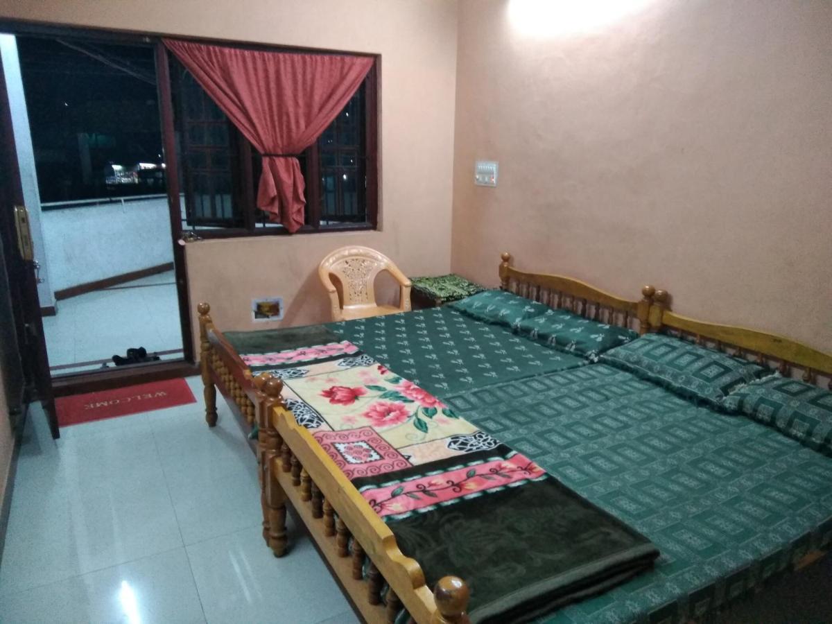 Maniis Homestay Vālpārai Zewnętrze zdjęcie